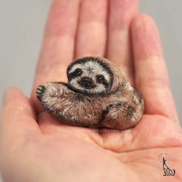 Японская художница оживляет камни, рисуя на них животных (20 фото) Японская художница оживляет камни, рисуя на них животных (20 фото)