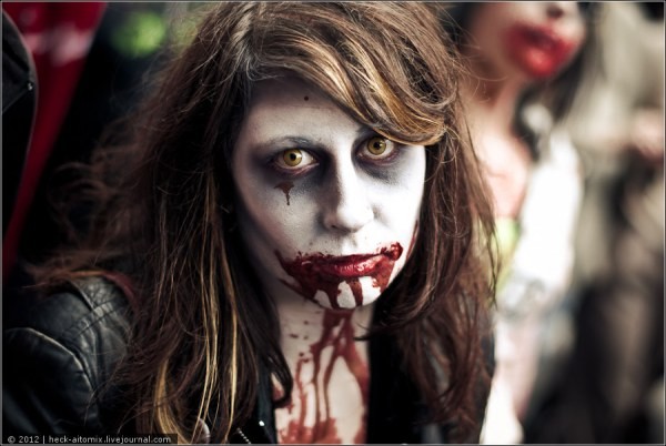 Зомби парад в Торонто (29 фото) Зомби парад в Торонто (29 фото)