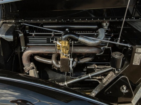 Единственный сохранившийся довоенный родстер Horch 855 1939 года Единственный сохранившийся довоенный родстер Horch 855 1939 года