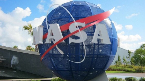 Зачем NASA совет священников и кто наблюдает за НЛО в США Зачем NASA совет священников и кто наблюдает за НЛО в США