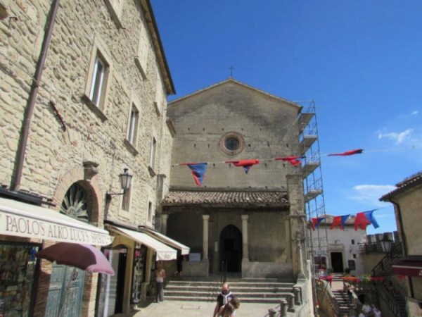 Достопримечательности Сан-Марино: Топ-13 (ФОТО) Достопримечательности Сан-Марино: Топ-13 (ФОТО)