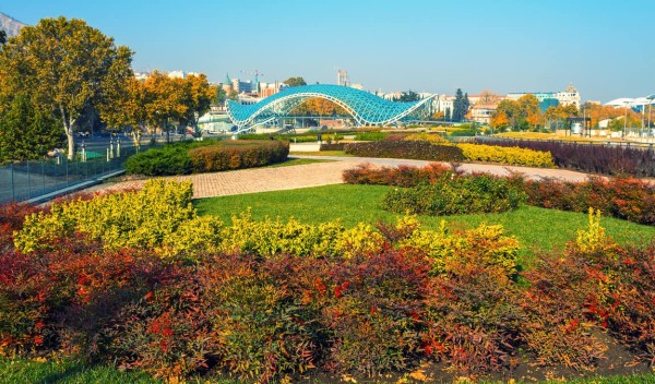 Тбилиси в октябре: осенняя мелодия города Тбилиси в октябре: осенняя мелодия города