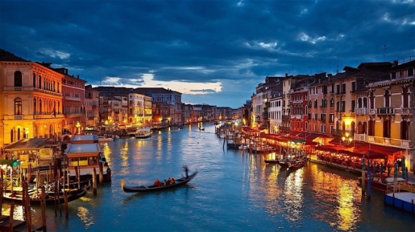 Почему считают, что Венеция стоит на сваях из Сибири, и Когда полностью уйдет под воду этот город Почему считают, что Венеция стоит на сваях из Сибири, и Когда полностью уйдет под воду этот город