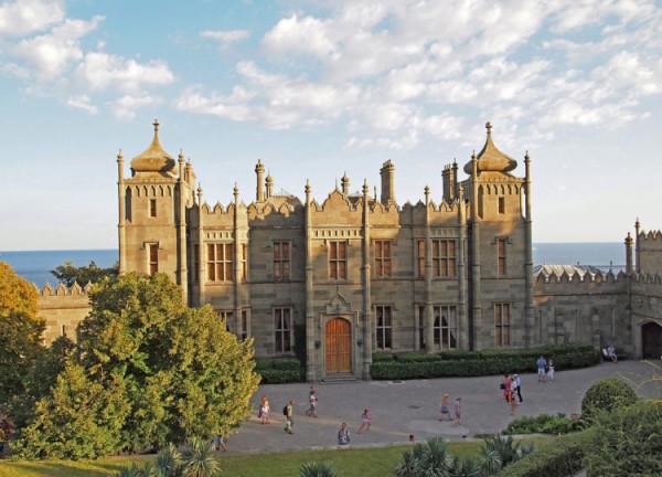 Достопримечательности Алупки 2024 (Рейтинг + ФОТО) Достопримечательности Алупки 2024 (Рейтинг + ФОТО)